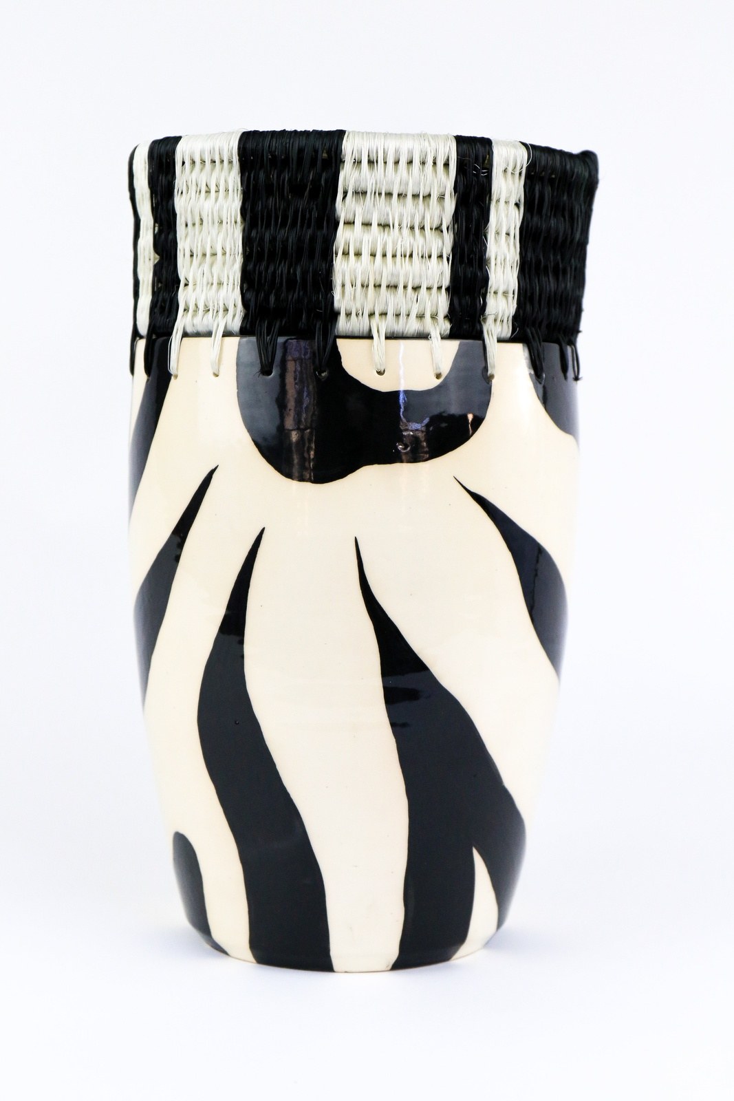 Grass and Ceramic Vase - Khutsala™ Artisans