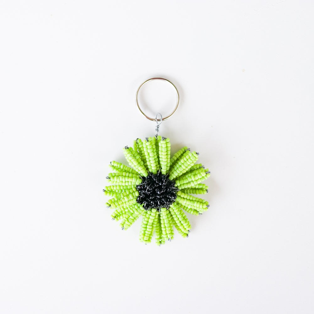 Daisy Flower Keychain - Khutsala™ Artisans